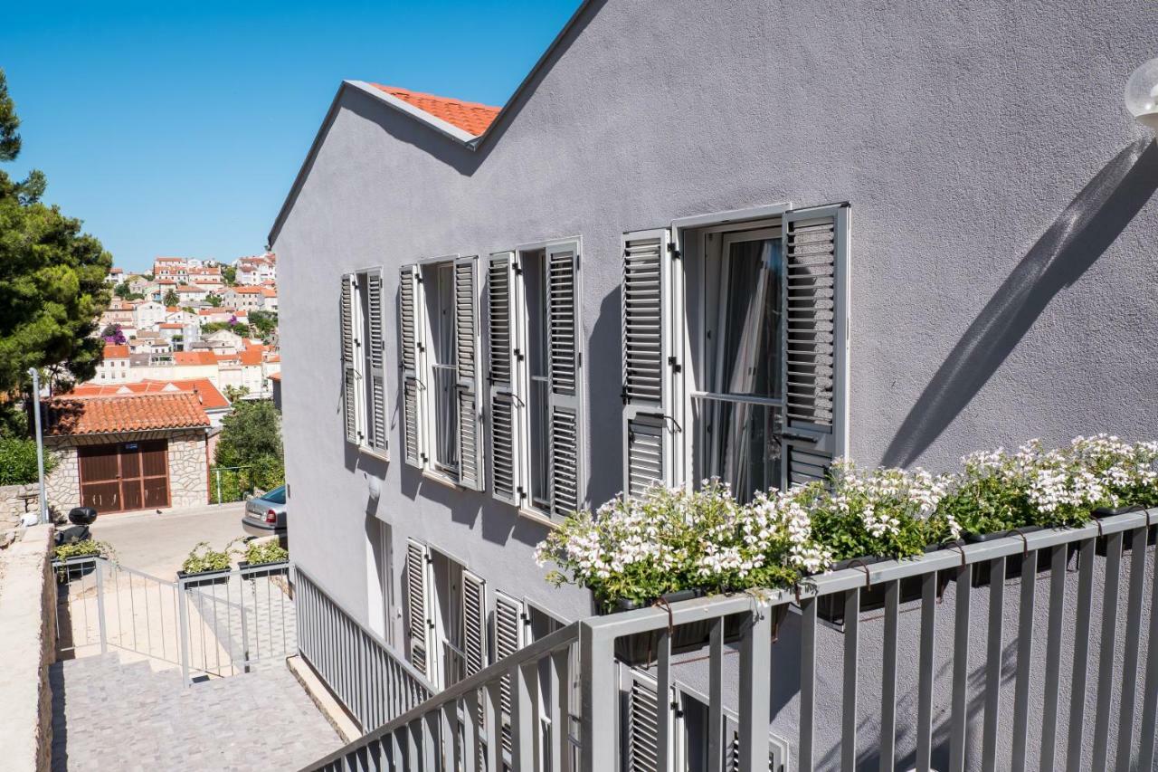 Apartmani Beatrice Mali Losinj Bagian luar foto
