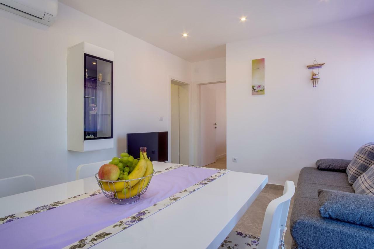 Apartmani Beatrice Mali Losinj Bagian luar foto