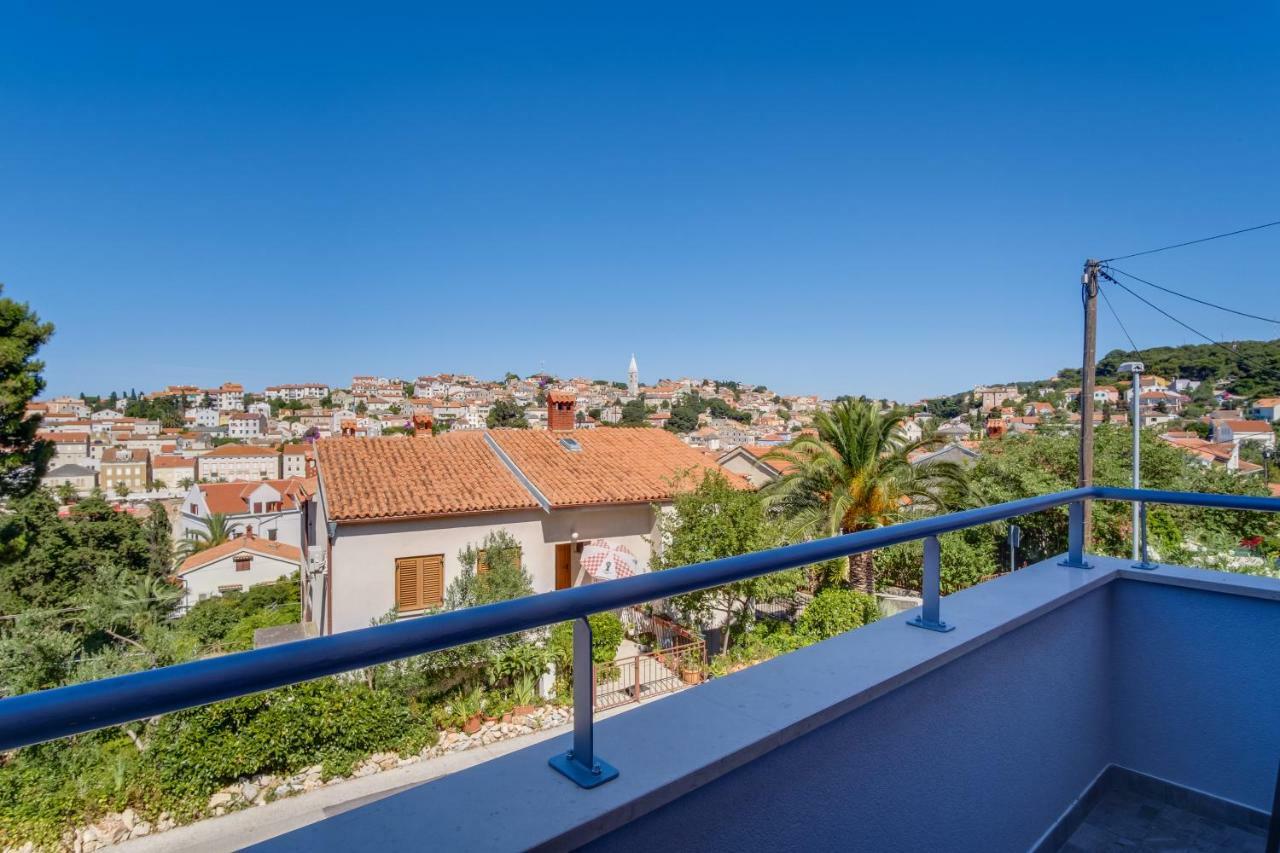 Apartmani Beatrice Mali Losinj Bagian luar foto