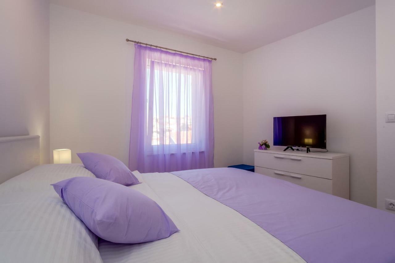 Apartmani Beatrice Mali Losinj Bagian luar foto